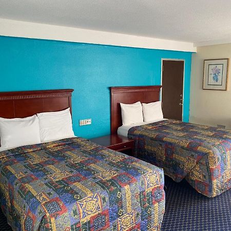 Travel Inn Petersburg Eksteriør bilde