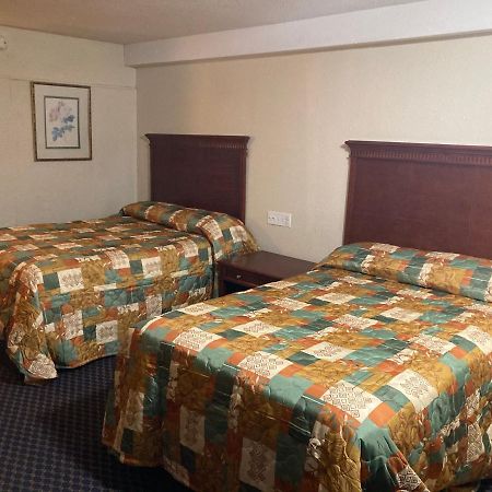 Travel Inn Petersburg Eksteriør bilde