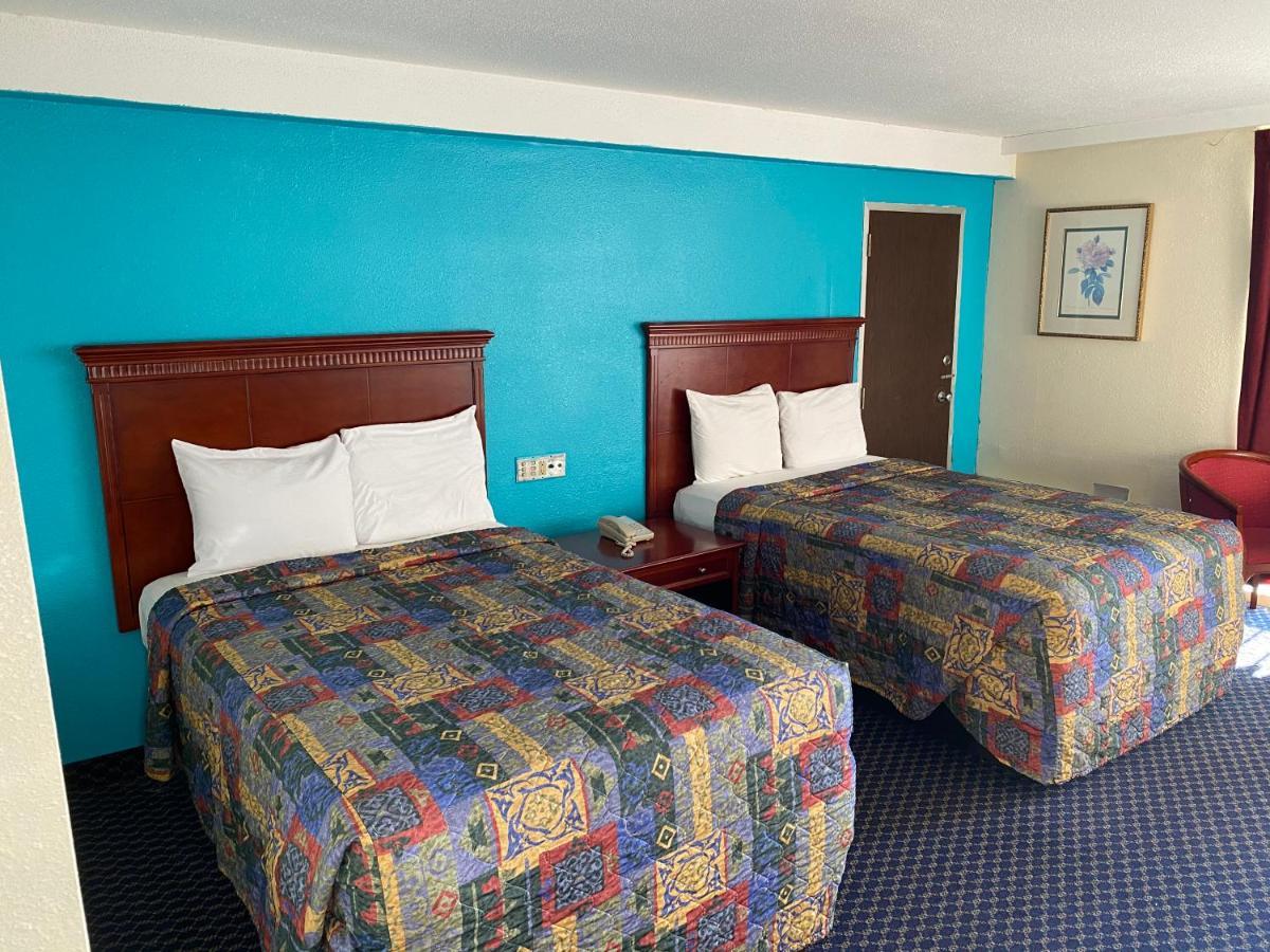 Travel Inn Petersburg Eksteriør bilde