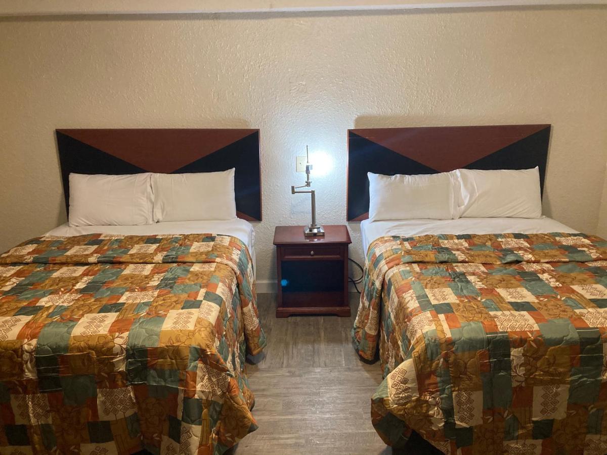 Travel Inn Petersburg Eksteriør bilde