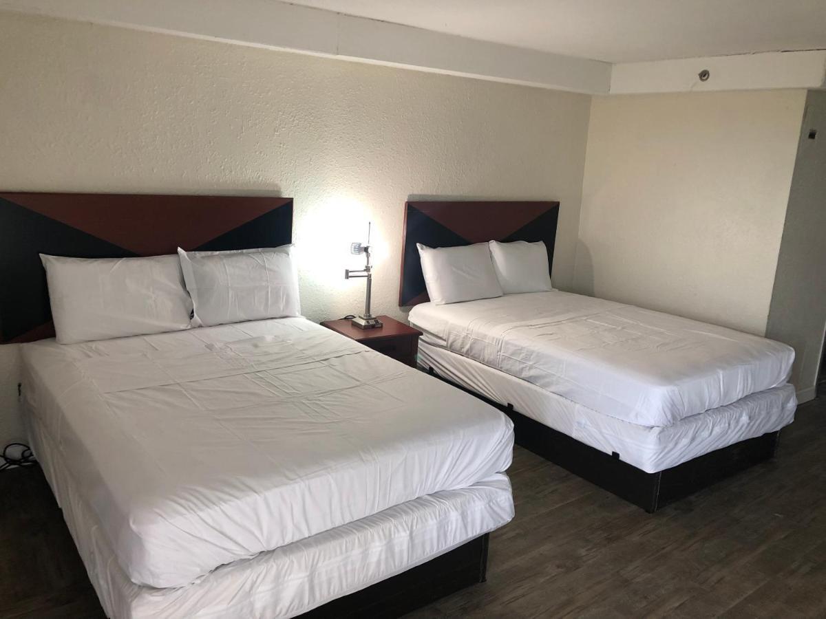 Travel Inn Petersburg Eksteriør bilde